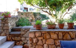 2 Bedroom Lovely Apartment In Mali Iz - 8