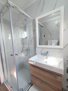 Apartments Laus - Zavalatica - 3