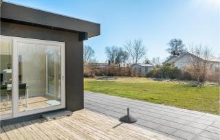 4 Bedroom Awesome Home In Dronningmølle - 3
