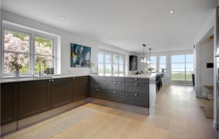 Awesome Home In Dronningmølle With Wifi - 3