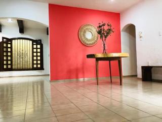 Villa Bugambilia Colonial Charm with Spacious Design and Private Pool Five Minutes from Downtown - 3