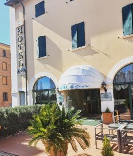 Hotel Bentivoglio Residenza D'Epoca - 9