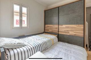Exceptionnel 3 pièces art déco en dernier étage avec garage privé centre Biarritz - Biarritz - 3