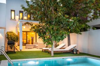 Romantic, homely Villa Aura w heated pool - Skalánion - 3