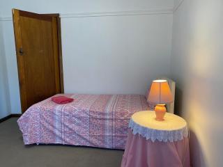 6 Beds-Whole House with 4 bedrooms -Stawell - Stawell - 2