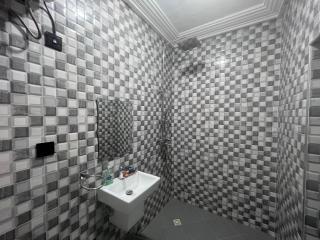 T-Roys Apartments - 1