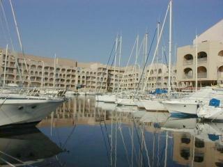 Studio à Hyères Port avec loggia et parking - FR-1-335-187 - Hyères - 1