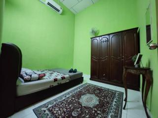 Redzuan Homestay (Muslim Friendly) - Muar - 2