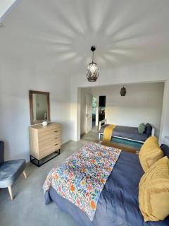 Living The Breede-Lorigan House - 3