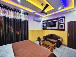 Blue Stone Homestay, Kasauli - STAGS not allowed - 1