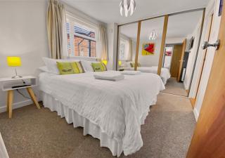 Waterfront Quay - Gosport - 5