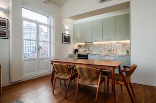 Victoria Luxury Apartment, Historic House Downtown - 5