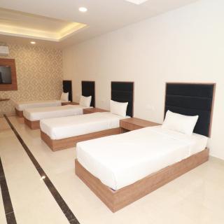 7 VACHAN LAWNS AND BANQUET - 5