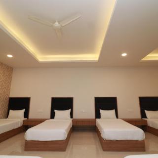 7 VACHAN LAWNS AND BANQUET - Jabalpur - 1