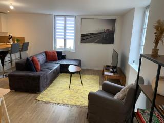 Bel Appartement Climatisé au cœur du village - 3