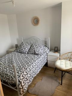 Bel Appartement Climatisé au cœur du village - Saint-Aubin - 2