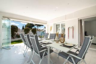 Villa encantadora junto a la playa en Los Monteros con seguridad 24 horas - Marbella - 6