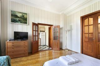 911 Apartments Antonovichа - Kiev - 2
