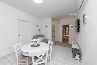 Apartment in Supetar with terrace, air conditioning, W-LAN 3553-4 - Supetar (San Pietro di Brazza) - 0