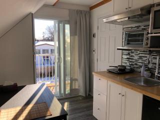 Well Equipped Studio FOR NON-SMOKING GUESTS ONLY CITQ ЗO9467 - Longueuil - 2