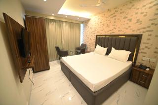 OVEL HOTEL (SKY VIEW) - 6