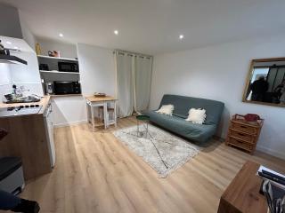 BLUE Studio cosy et calme proche du centre avec TV et Wifi - La Rochelle - 0