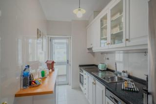 Sunny and Spacious House, 4BD 3Bath Downtown Porto - Porto - 3