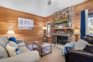 Beautiful Seven Springs- 2 Bed, 2 Bath Condo - Champion - 4