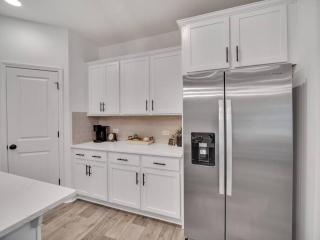 Gorgeous New Townhome/Charlotte! - 7