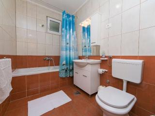 Apartments Mario - Brela - 1