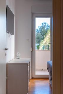 Sea apartment with free parking - 8