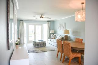 Rockport Waterfront Condo on Key Allegro Island - Rockport - 7