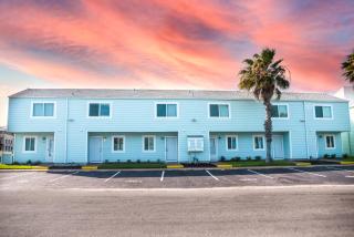 Rockport Waterfront Condo on Key Allegro Island - Rockport - 4