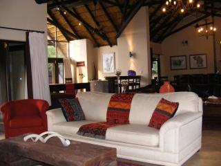 Buffalo Thorn Lodge - Pilanesberg - 4