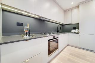 Deluxe Harrow Wembley Apartment - Harrow - 4