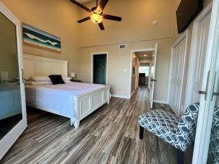 Rockport Waterfront Condo with a View - Rockport - 3