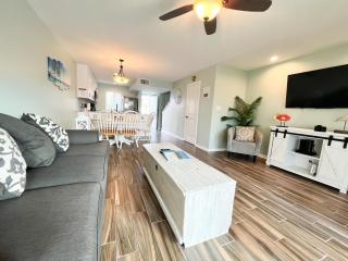 Rockport Waterfront Condo with a View - Rockport - 4