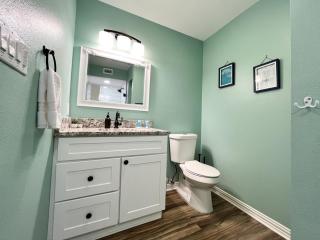 Rockport Waterfront Condo with a View - Rockport - 1