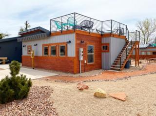 Timber & Tin F 2Bed 2Bath w Pool & Rooftop Deck - Kanab - 9