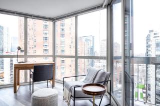 Gold Coast 2BR w Gym Lounge Pool nr Mag Mile CHI-231 - 7