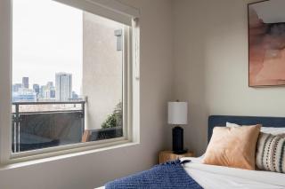 Modern Allure Lifestyle - City View - Zuni Lofts - Denver - 7