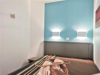 Appartement avec Vue Mer, Piscine et Parking à Cannes la Bocca, à 200m de la Plage - FR-1-609-55 - Cannes - 3