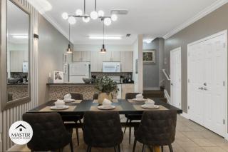 3 Bedrooms 2 Bathrooms Lucaya Village 6-107 - 6
