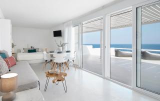 Infinite Blue Luxury Suites - Fira - 8