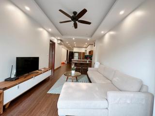 Luxe Paradise Residence Trinh Cong Son - Hanoi - 3