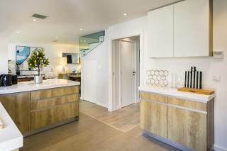 Restelo Boutique by CadenzaLux - Lisboa - 1
