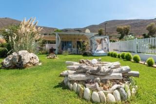 Artemis Seafront Stone Studio - Petres - 7