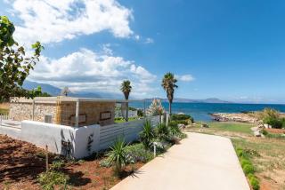 Artemis Seafront Stone Studio - Petres - 6