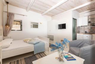 Artemis Seafront Stone Studio - Petres - 5