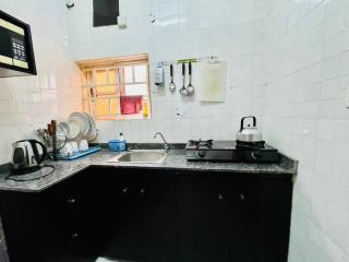 BLISS APARTMENTS Utako next to Wuse 2Abuja, WIFI 1Bed40k 2Bed80k & 3Bed100k Flats - 1